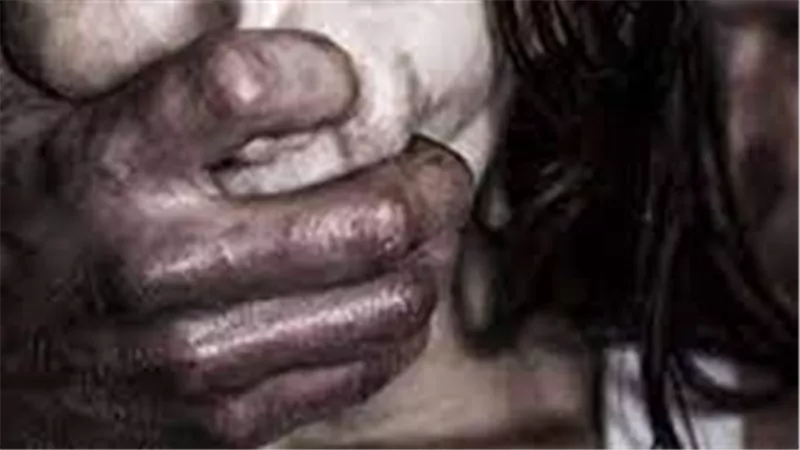 أخاف ألا أقيم حدود الله.. ثلاثينية في محكمة الأسرة: زوجي سادي بالعلاقة