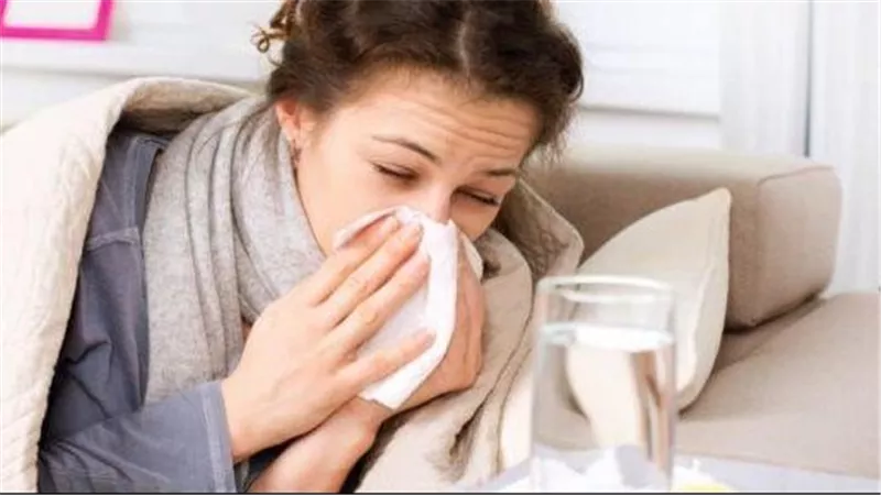 بدون أدوية.. طعام شهير في كل بيت يخلصك من نزلات البرد
