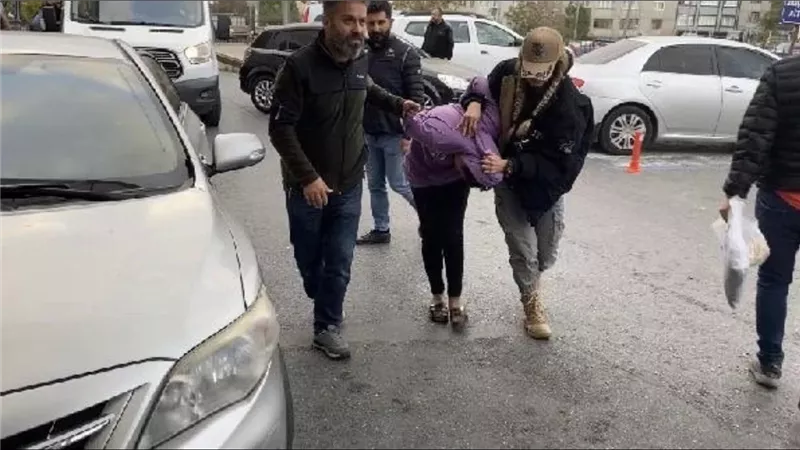 حادث تركيا المروع.. لحظة اعتقال منفذة انفجار إسطنبول | شاهد