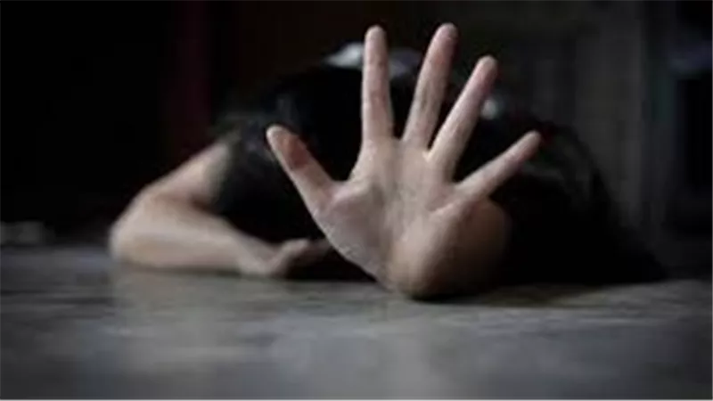 هتشوفوا أفلام وتعملوا زيّها..تفاصيل الحكم بالمؤبد لمدرس بالجيزة هتك عرض 5 طالبات