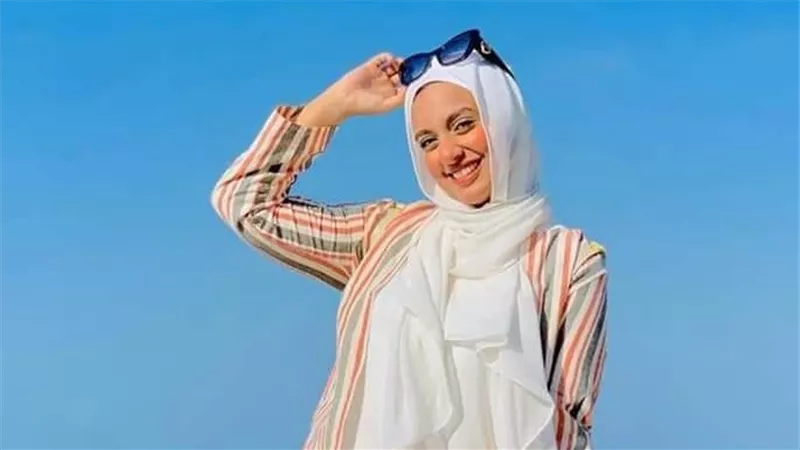 بعد إثارتها الجدل بسبب حفل زفافها.. من هي البلوجر نادية الخولي ؟ | شاهد