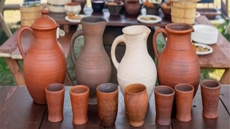  فوائد لا تُعد.. هذا ما يحدث لجسمك إذا تناولت الماء في وعاء فخاري