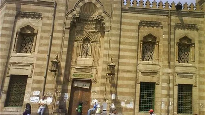 للمرة الثانية..نجاح حملات إزالة الإسم المسئ لمسجد السيدة عائشة على جوجل