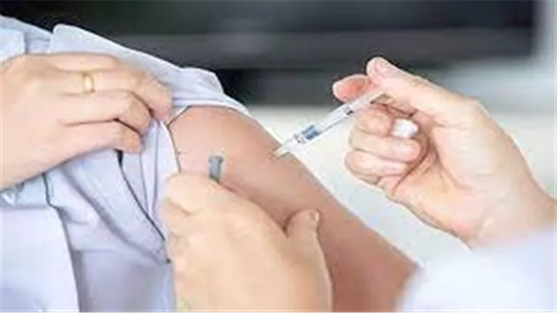 حفاظا عليهم..لماذا قرر الصيادلة منع إعطاء الحقن داخل الصيدليات؟