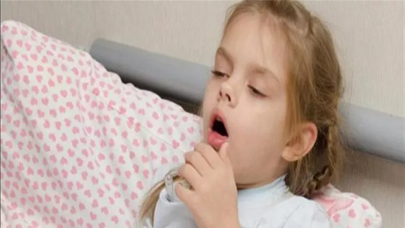 هل يعتبر معديًا؟.. أعراض الالتهاب الرئوي عند الأطفال