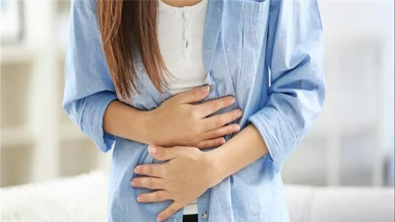من بينها السرطان.. أمراض خطيرة يكشف عنها ألم القولون