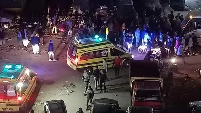  السائق دهس طفلة ورجل وابنه على موتوسكيل.. شهود عيان يروون لحظات الرعب في حادث عزبة النخل
