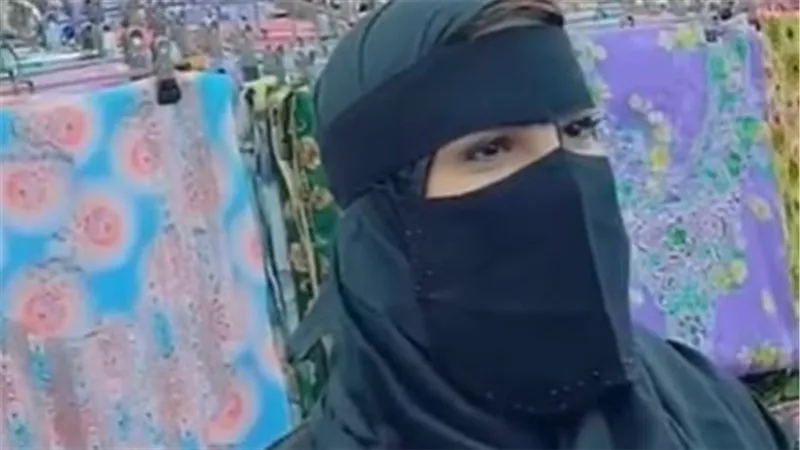 اقترح الحجاب على حسناء فرنسية ففاجأته.. قصة فيديو مثير لسعودي بالمونديال | شاهد