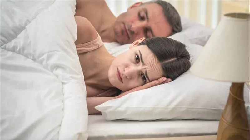 الجماع المؤلم من أعراضه.. مرض يصيب النساء أكثر من الرجال
