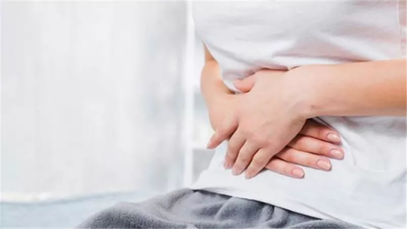 جعلها تذهب للطبيب.. امرأة تكشف أول عرض لنوع سرطان خطير