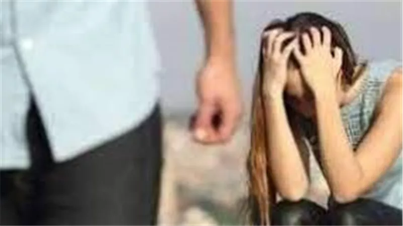مش بيستحمى وريحته وحشة.. زوجة عشرينية تقيم دعوى خلع في سوهاج