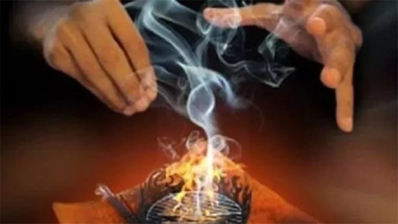 الجن بيصرخ من الضرب.. تفاصيل صادمة في تعذيب شاب حتى الموت على يد دجال 