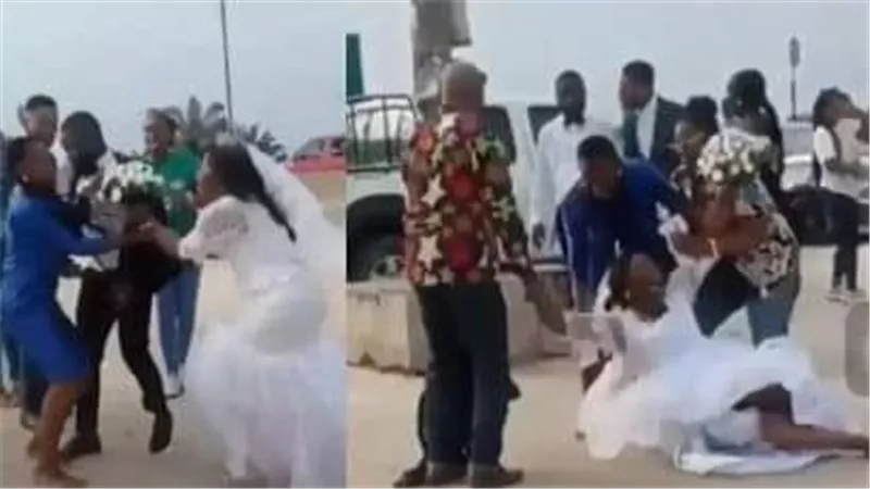 رد فعل صادم منه.. عروسة تخدع عريسها وتلتقي بحبيبها السابق في يوم زفافها | فيديو