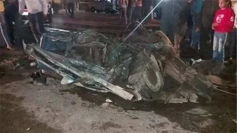 النقل دهست الملاكي..حادث تصادم مروع بالإسكندرية يثير الفزع على السوشيال ميديا | شاهد