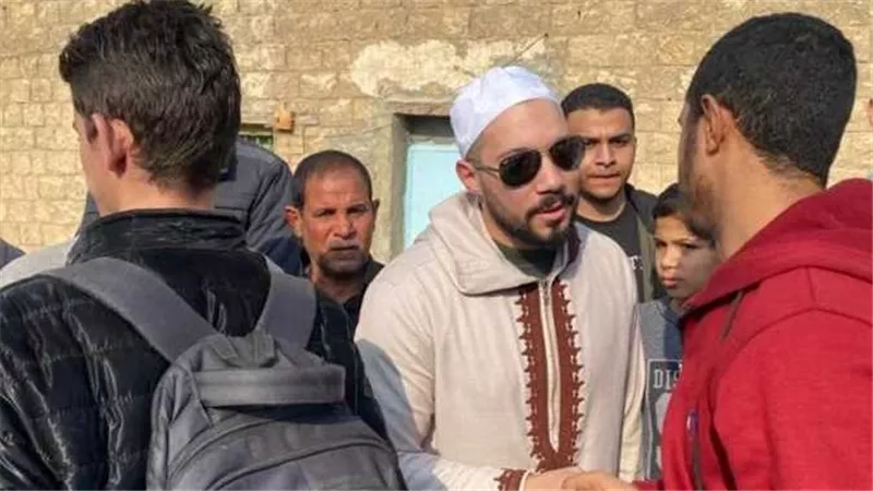 وفاة زوجة عبدالله رشدي.. اتهامات متبادلة بين محامي الداعية ومدير المستشفى