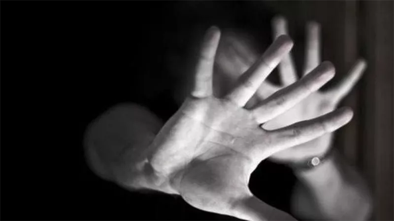 تحرشوا بزوجته فعاتبهم.. تفاصيل مثيرة في القبض على شخصين بعد تعديهم على أخر بالغربية