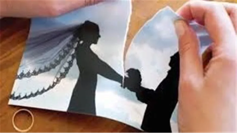  دموع زوجة في محكمة الأسرة: قولتله حامل بعد 14 سنه انتظار ورد فعله خلانى أخلعه 