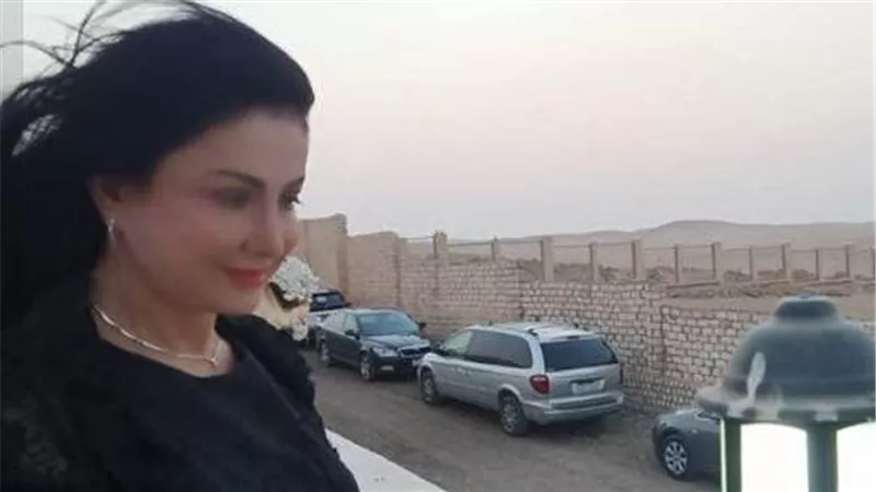 بيتحرشوا بعجوزة عندها 75 سنة.. وفاء سالم تثير الجدل بفيديو جديد | شاهد
