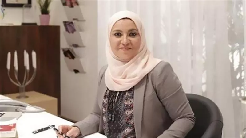 خائن بطبعه.. قرار جديد في محاكمة هبة قطب لإهانتها الرجل المصري