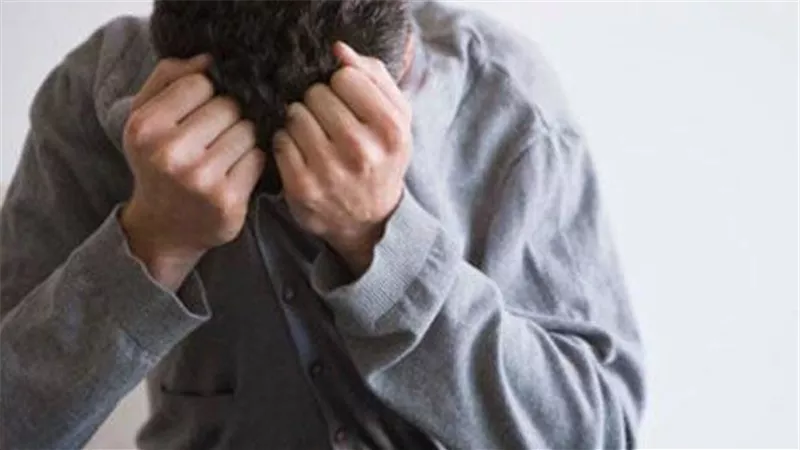 سن اليأس الذكوري.. احذر هذه الأعراض تصيب الرجال في الأربعينيات من العمر