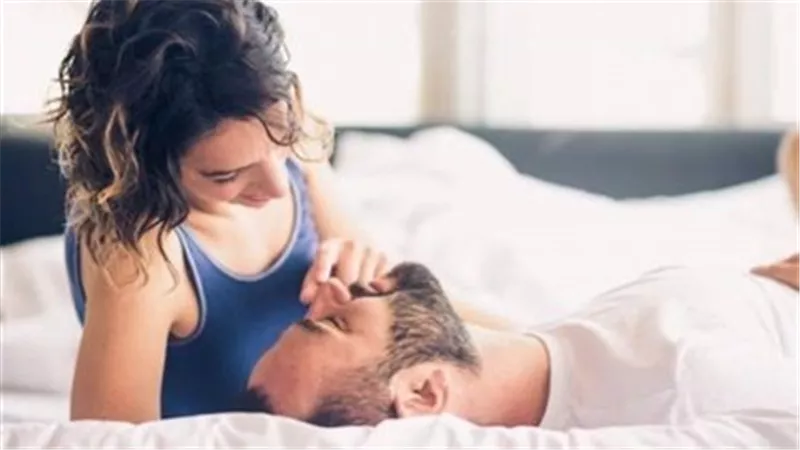 أستاذ بالأزهر يجيب..ما حكم كثرة الجماع وهل هو إسراف يمنعه الشرع؟