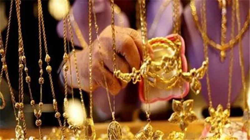 مفاجأة في بداية التعاملات.. سعر الذهب اليوم الاثنين 23-1-2023 