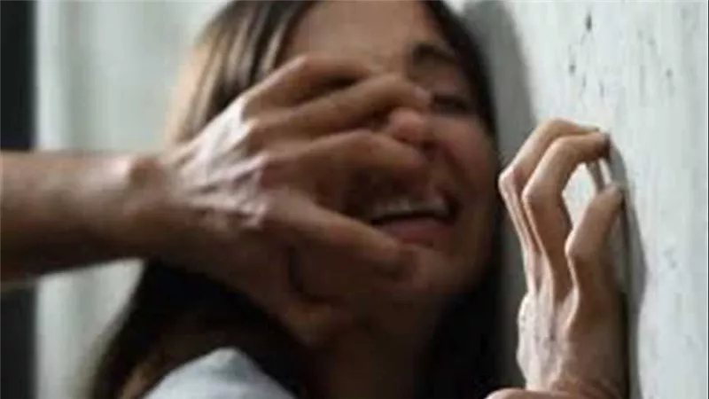 ما فعله كان صادما.. إحالة المتهم بهتك عرض فتاة في الشارع للمحاكمة