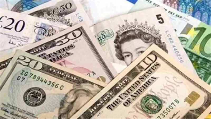 بعد تخطى سعر الدولار حاجز 30 جنيها.. أسعار العملات اليوم السبت 4-2-2023 بعد تثبيت سعر الفائدة 
