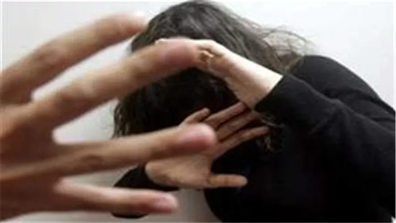 بتخوني مع جاري عشان مشروب زبادي.. مروان يطلب تطليق زوجته في محكمة الأسرة