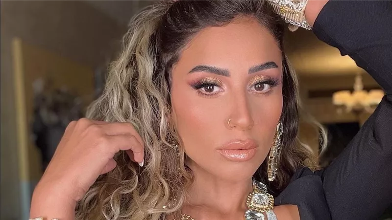 فستان جريء.. دينا الشربيني تثير الجدل من أحدث جلسة تصوير | شاهد 