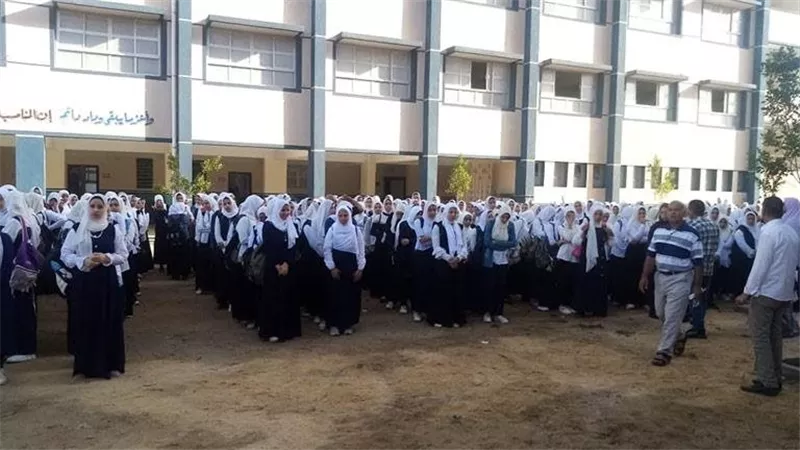 بعد تقليص الفصل الدراسي.. التعليم تحسم الجدل بشأن تخفيف المناهج