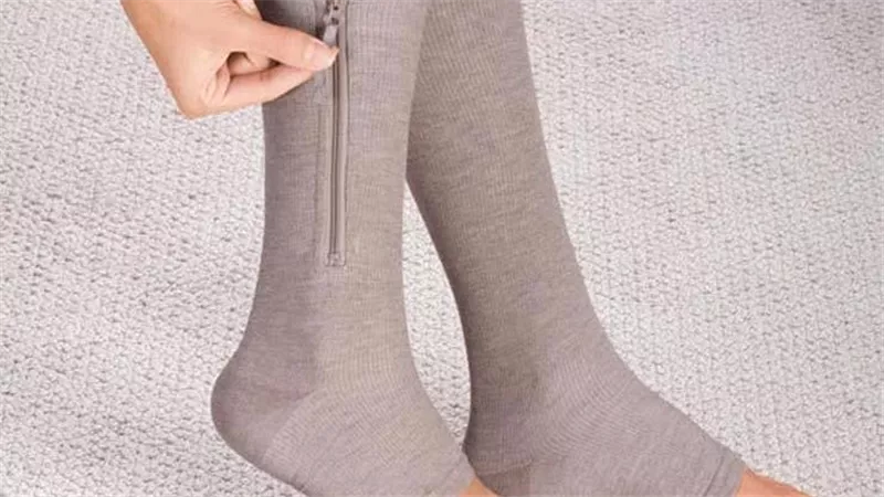 يصبح أسوأ ليلا.. إحساس في الساق قد يشير إلى تجلط الدم