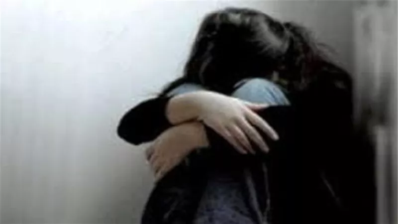 حطيته في جردل.. فتاة الصف حملت سفاحا ووضعت طفلها داخل حمام المستشفى