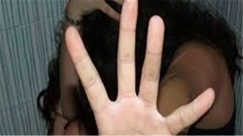 محمد وعشيقته قيدا الزوجة ومارسا الرذيلة أمامها.. قصة مقتل هدى بعد حفلة جنس وتعذيب