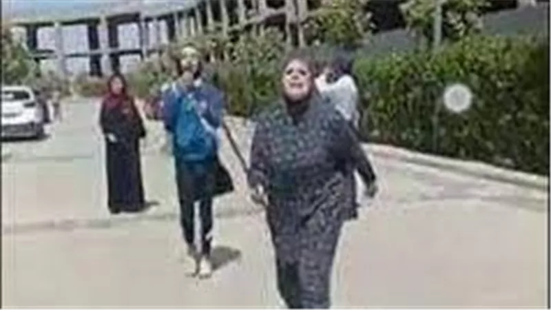 ألفاظ مسيئة وسيدة بالمقشة.. تفاصيل جديدة عن فيديو مشاجرة كمبوند الشيخ زايد