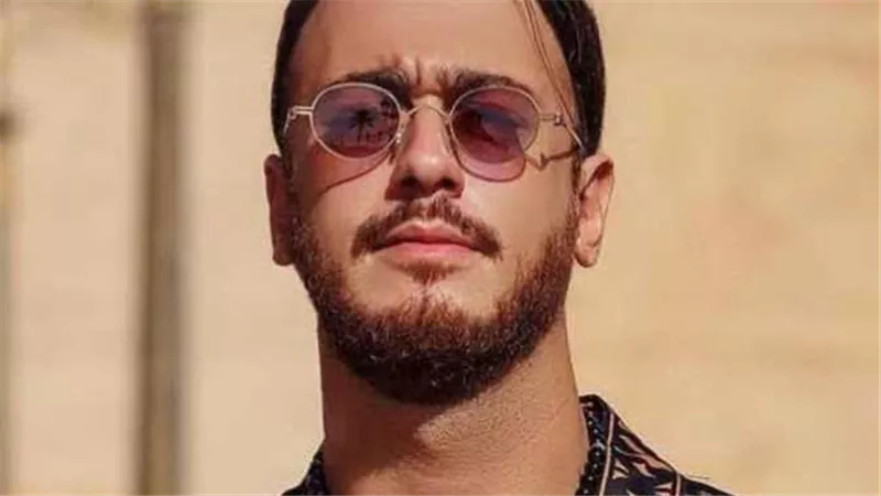 قاسي وغامض..أول تعليق من والد سعد لمجرد بعد الحكم بحبسه 6 سنوات