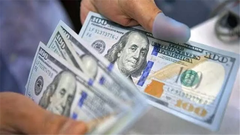بعد تقرير بنك إتش إس بي سي.. لماذا تزيد التوقعات بارتفاع سعر الدولار إلى 40 جنيهًا ؟
