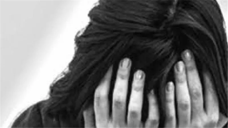 جوزي عاشرني في الحرام.. سيدة تصرخ داخل محكمة الأسرة