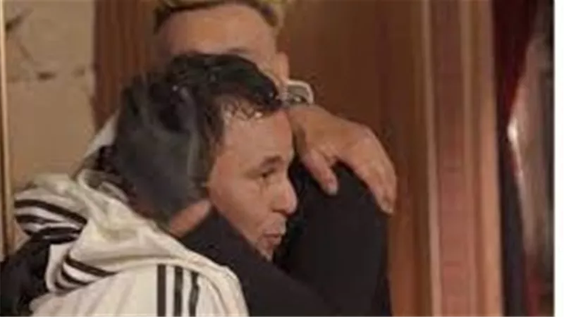 تدني أخلاق ولا مسئولية.. هجوم ناري من طبيب محمد فؤاد على رامز جلال 