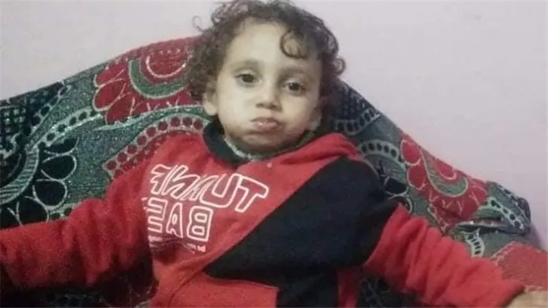 قرية كاملة تبحث عنه.. ما حكاية الطفل زين؟ 
