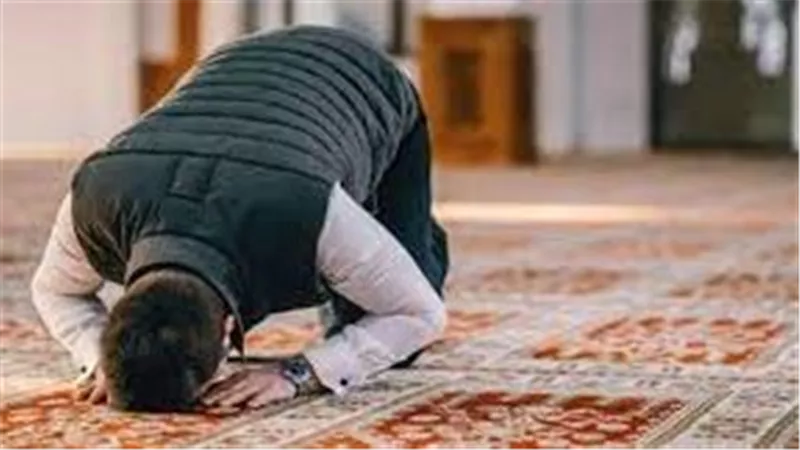 يغفلها الكثيرون.. هذه الصلاة تجعل الملائكة تسأل عنك في رمضان