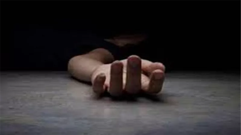 ضربت ابنها حتي الموت بالاشتراك مع شقيقه الأكبر.. تفاصيل صادمة جديدة في جريمة حدائق حلوان