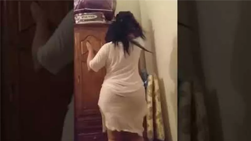 مذيعة شهيرة أمام محكمة الأسرة: جوزي المخرج المعروف صور لي لقطات جريئة وباعها عشان فيلا بالتجمع