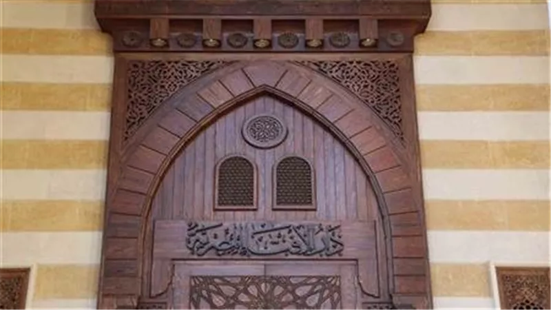 اعتاد جماع زوجته كثيرًا في نهار رمضان.. الإفتاء تحدد موقف الصيام والكفارة