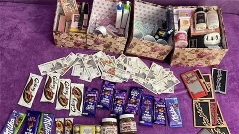 أكبر عيدية في مصر.. فتاة تستعرض هديتها في العيد ولن تصدق محتوياتها | شاهد