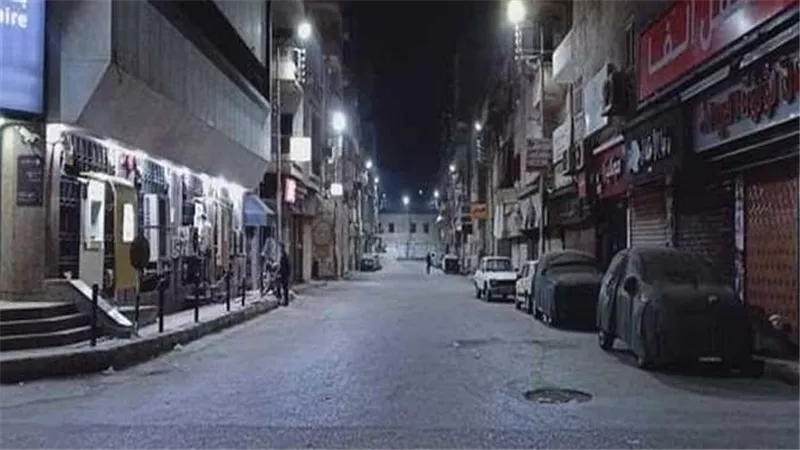 بعد تطبيق التوقيت الصيفي.. المواعيد الجديدة للمحلات والمطاعم والكافيهات