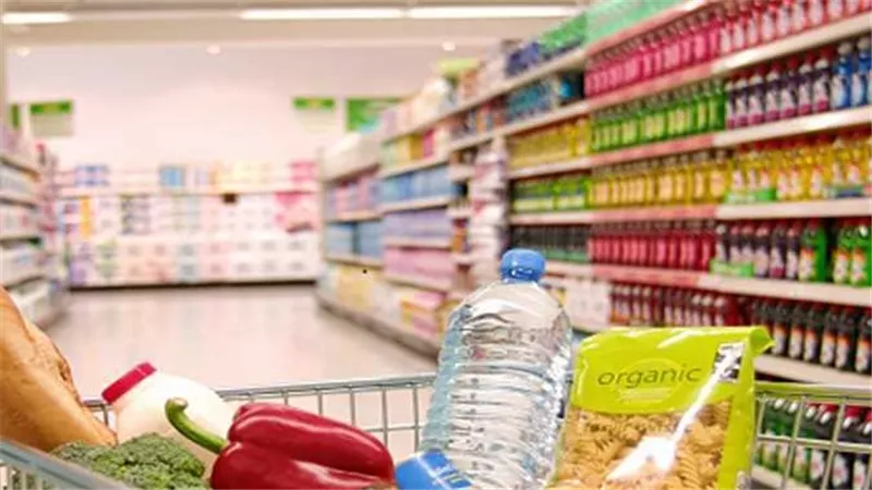 بعد إعلان قرار الزيادة.. أسعار السلع التموينية لشهر مايو 2023