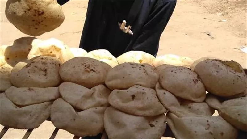 بعد رفع أسعار السلع.. التموين تحسم الجدل حول زيادة سعر الخبز | فيديو