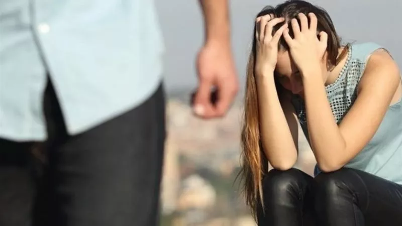 زوجي بخيل حتى في حقي الشرعي.. سارة لـ قاضي محكمة الأسرة: منهم لله اللي كانوا السبب