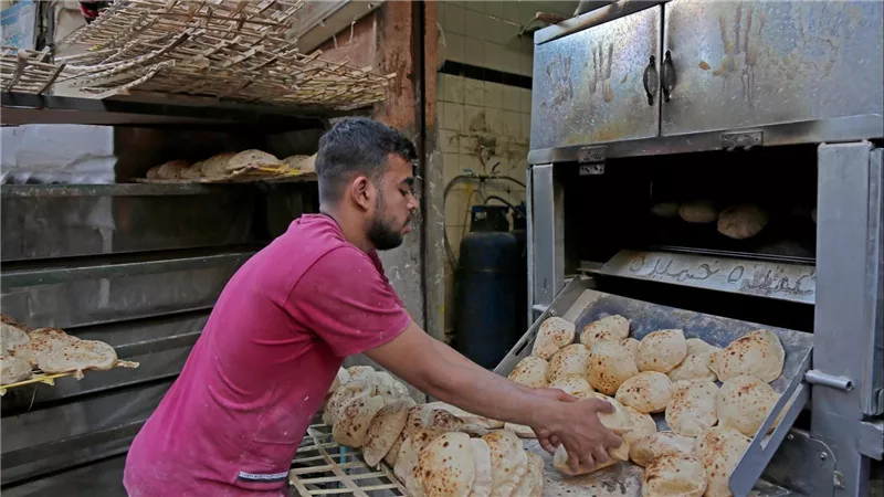 بعد رفع أسعار السولار.. توجيه عاجل من وزير التموين بشأن أسعار الخبز 